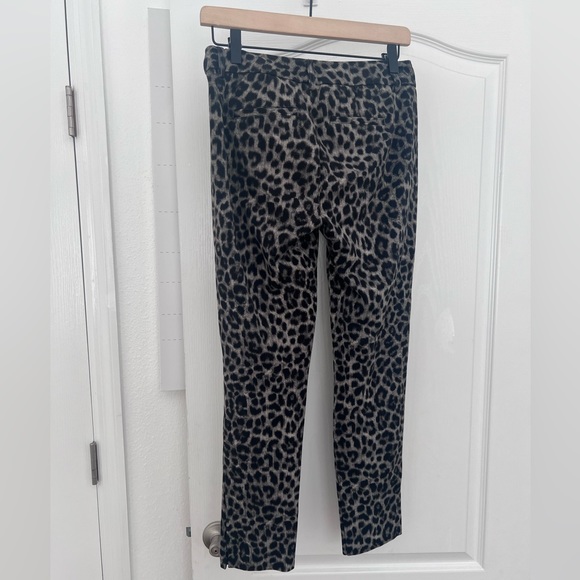 Cabi Animal Printed Ankle Pant SZ 2 - Picture 2 of 4